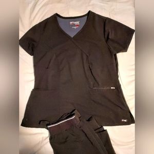 Grays anatomy scrub set Size Large Top Size Small Bottom
